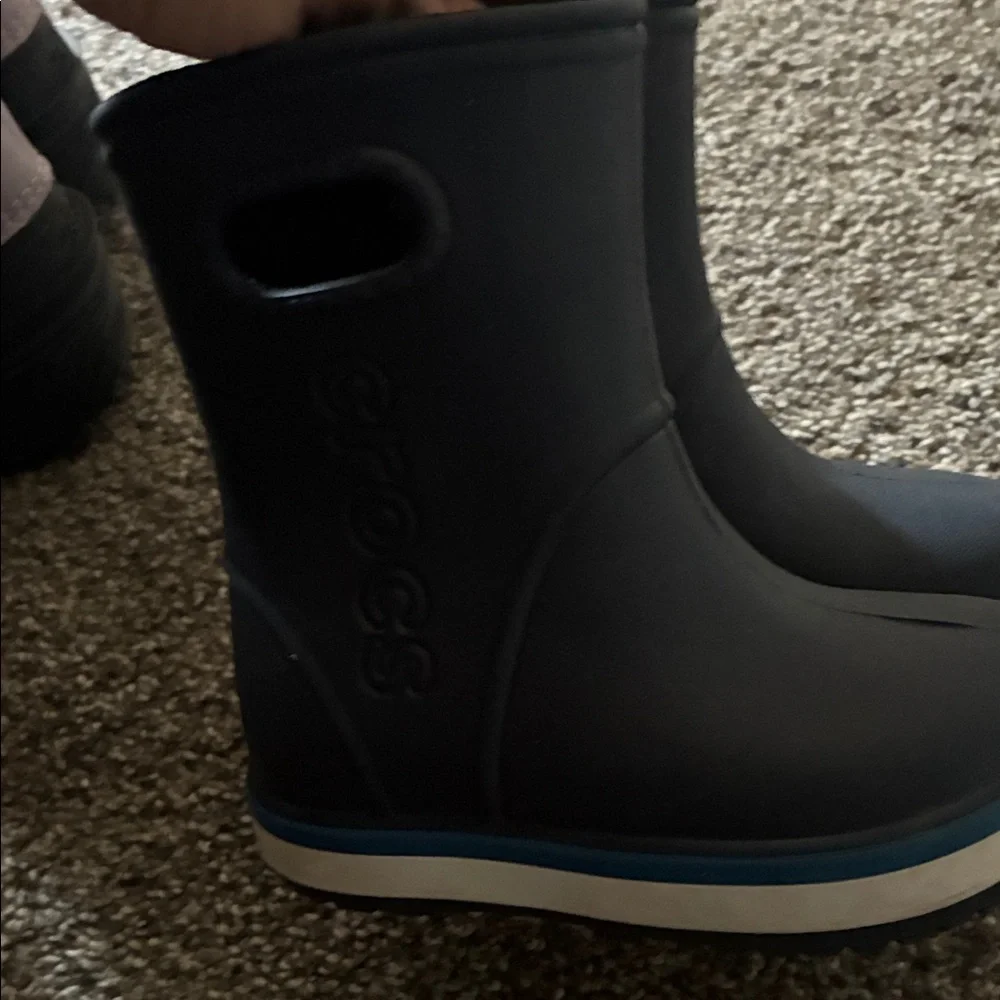 Croc rain boots navy rubber Boots - Picture 2 of 4